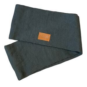The North Face Knit Scarf Dark Gray Logo Patch Unisex Winter NWT